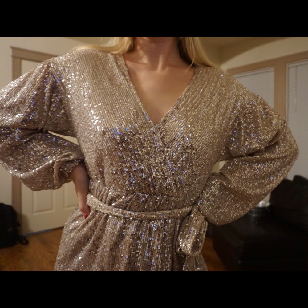 ⚡️✨PRINCESS POLLY SEQUIN MINI DRESS✨⚡️